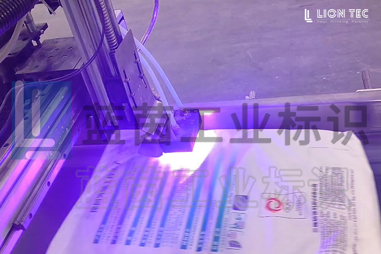 你的水泥編織袋標識合格嗎？UV噴碼機讓問題迎刃而解