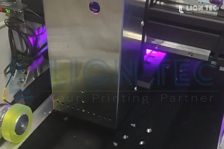 告別傳統遮光弊端，UV 噴碼機重塑產品涂黑工藝