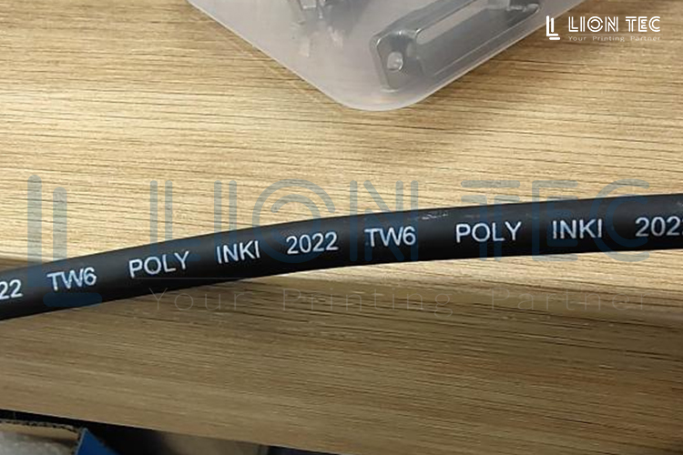 高附著力與可變數據并重：助力管材線纜標識的UV噴碼智造方案